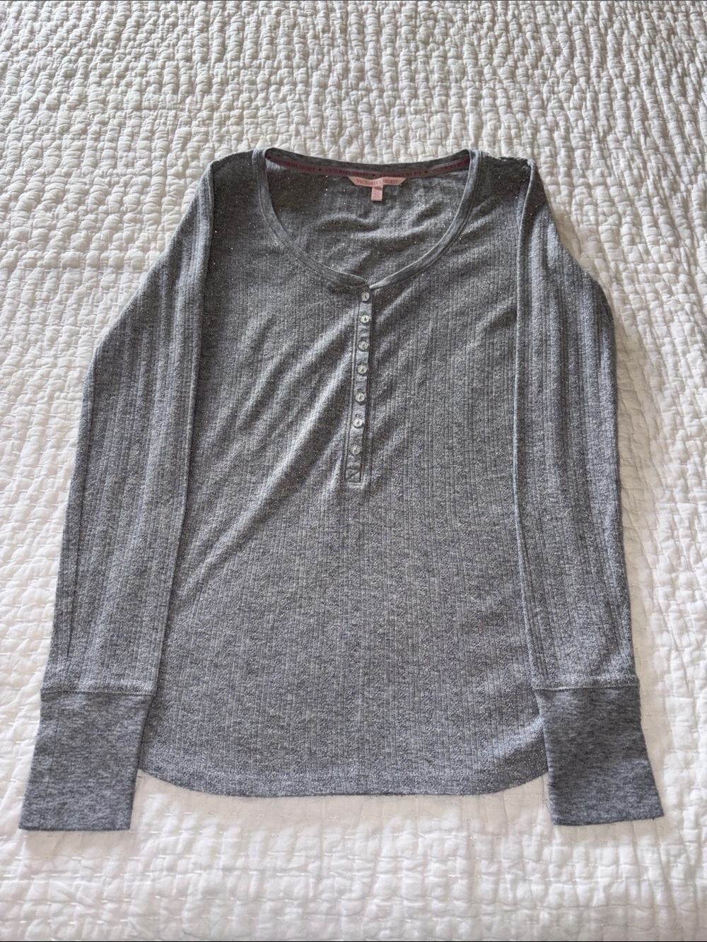 Victoria's Secret Women’s Gray Ribbed Henley Long Sleeve Top EUC XS